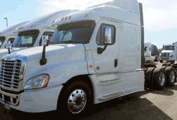 Freightliner Cascadia With Yokohama 101zl And 709zl Tires