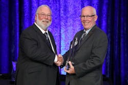 2018 Awda Award Winner 4 Larry Pavey Leader Of The Year Small