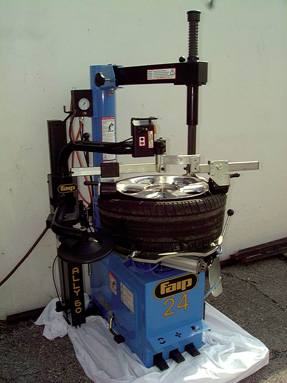 F24tyrechanger 10100505