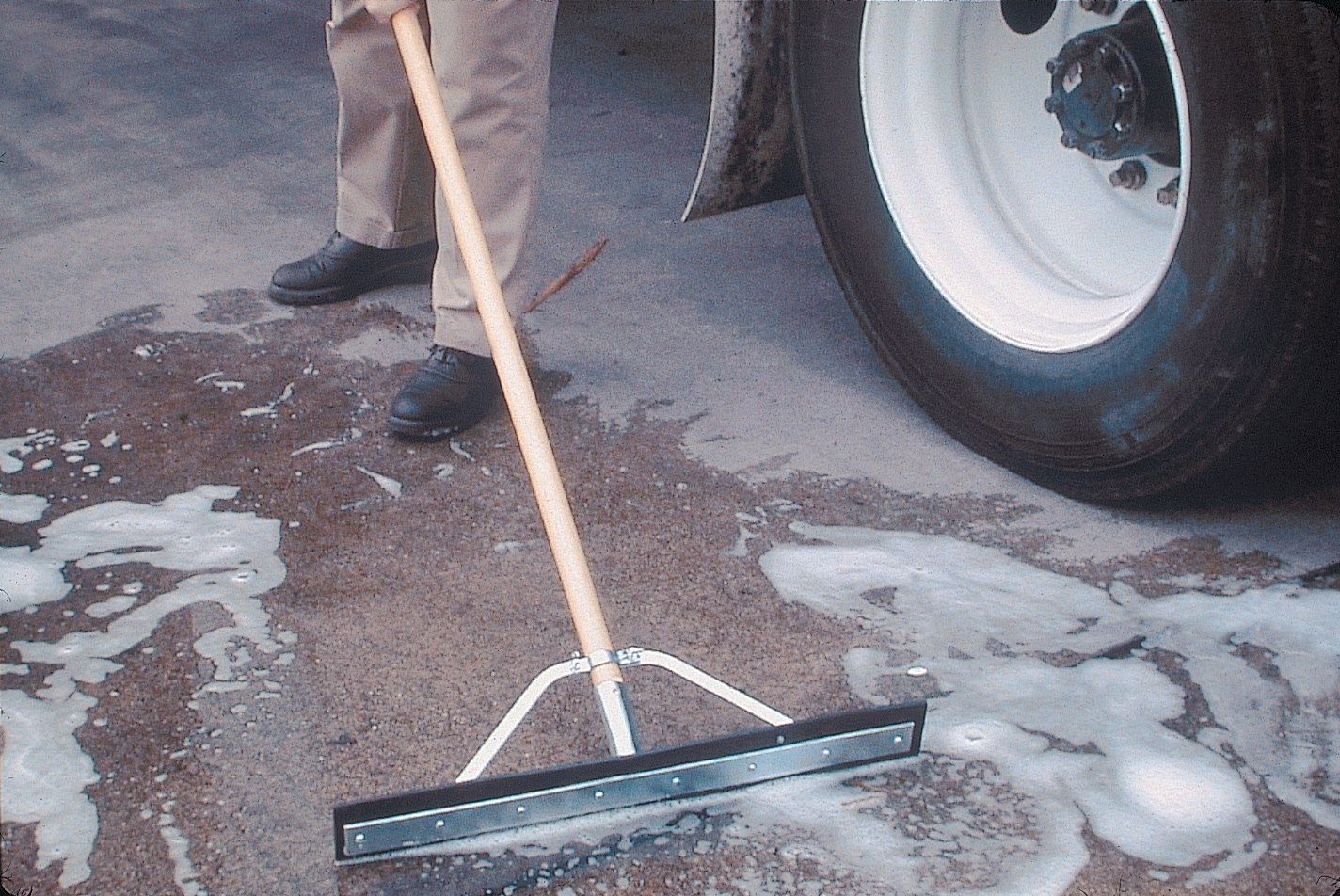 2edgefloorsqueegeemodel53024 10124210