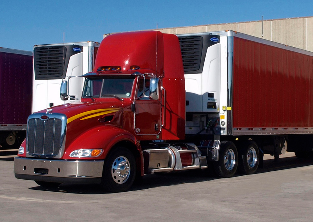 Mile Hi Foods saves an estimated $85,000 a year in fuel by taking advantage of electric standby capability of its Carrier Transicold Vector 6600MT units for loading operations.
