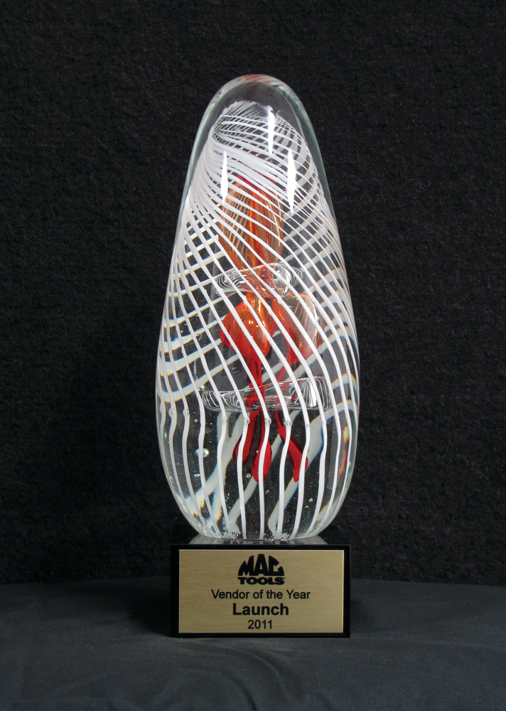 033012vendorofyear2011macbett2 10685394