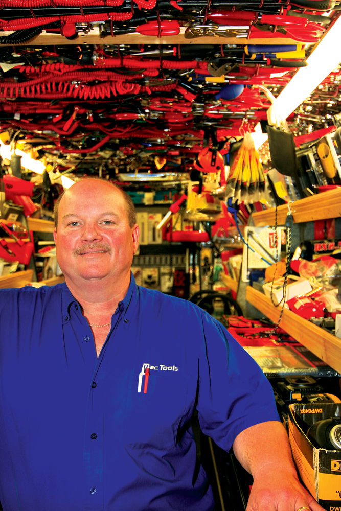 Doug Pennington, Mac Tools distributor