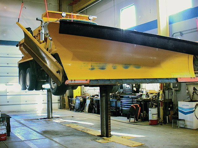 Zlt In Ground Lift Image 10736313