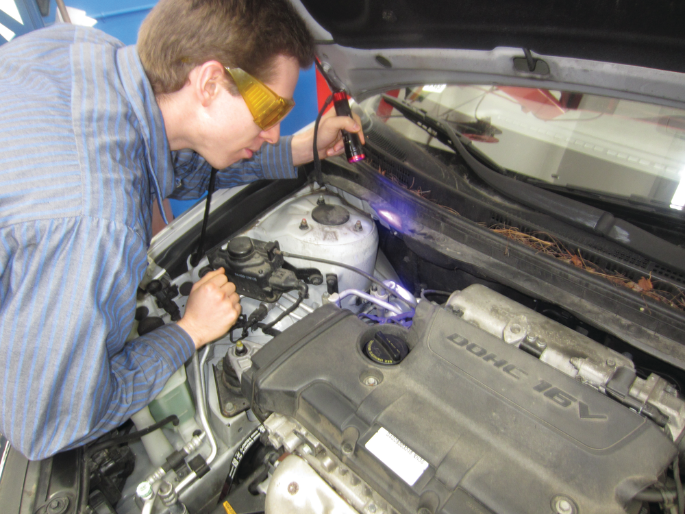 Figure 1: The best way to find A/C leaks is the tried and tested method of fulling the A/C system up to full capacity with dye. Be sure to use a full-spectrum dye, and also a black light capable of seeing multiple dyes such as the UV Phazer Neo, No. 413025, from UView pictured here. For more information on this product check out vehicleservicepros.com/10223204.