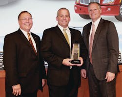 Valley Peterbilt&apos;s Dealer Principal David Morganson accepted the award.