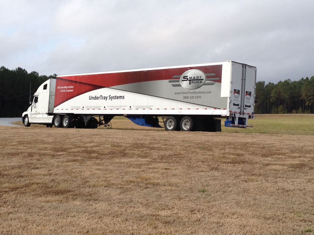 St Photo 16 Truck On Track