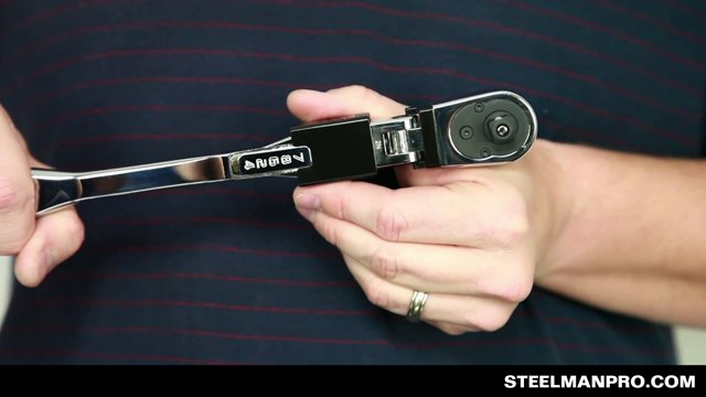 Cobra Series Locking Flex-Head Ratchets