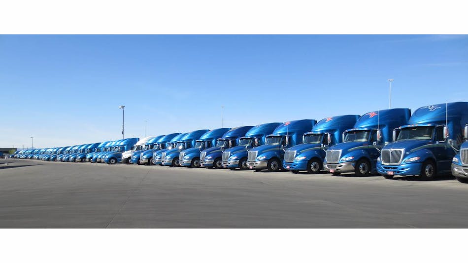 Mesilla Valley Trucking Trucks Parked Photo 543fd0238c1a0