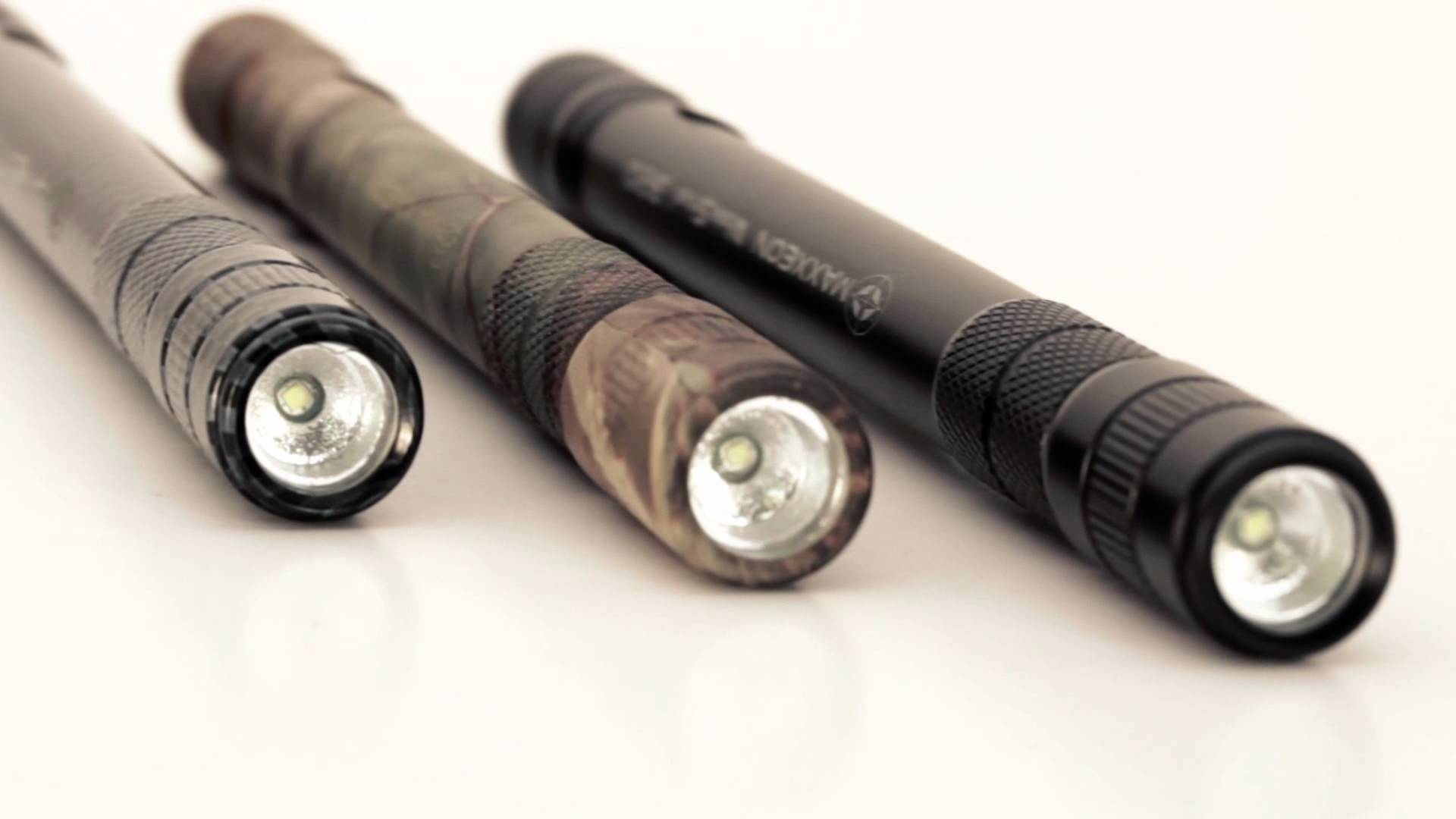 Maxxeon WorkStar Pocket Floodlight, Nos. 320, 330 and 340, Video