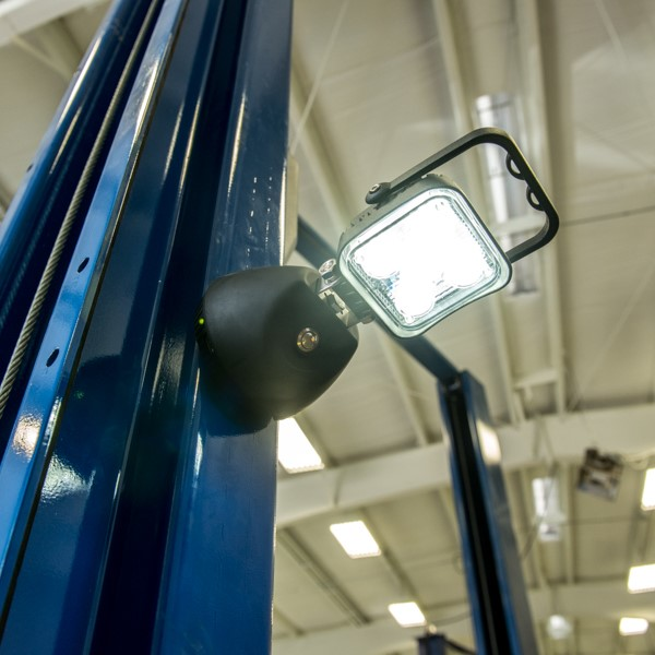 Traxion X Mag on lift 55662733e8ebe