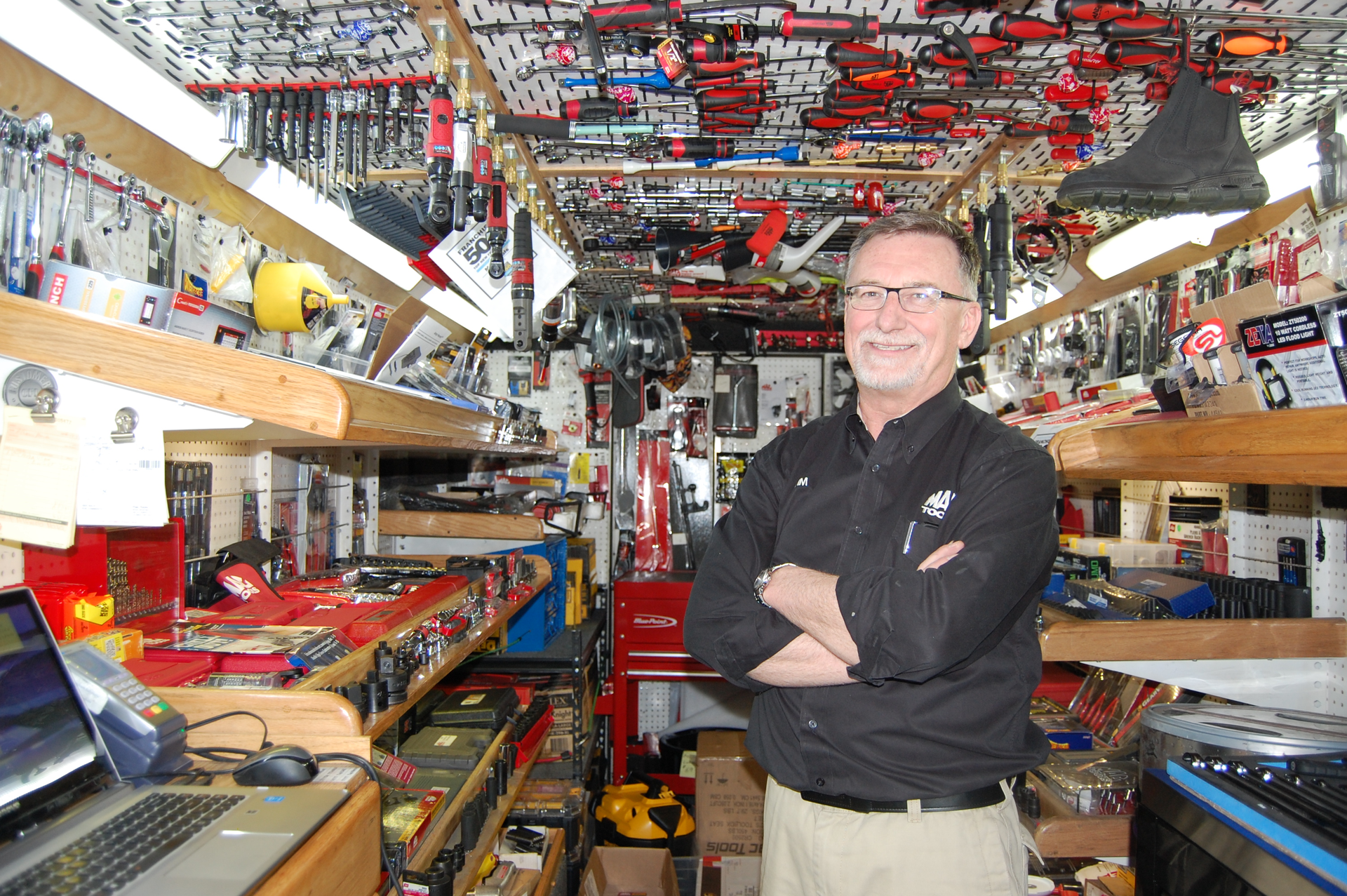 Mac Tools distributor Tim Lyons has been running his Renton, Wash. route for nearly six years