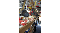 To display air tools on the truck, distributors can use quick-connect air couplers inside the roof of the truck. This allows the tools to be safely connected while traveling and easily disconnected for technicians to handle. To display air tools on the truck, distributors can use quick-connect air couplers inside the roof of the truck. This allows the tools to be safely connected while traveling and easily disconnected for technicians to handle.