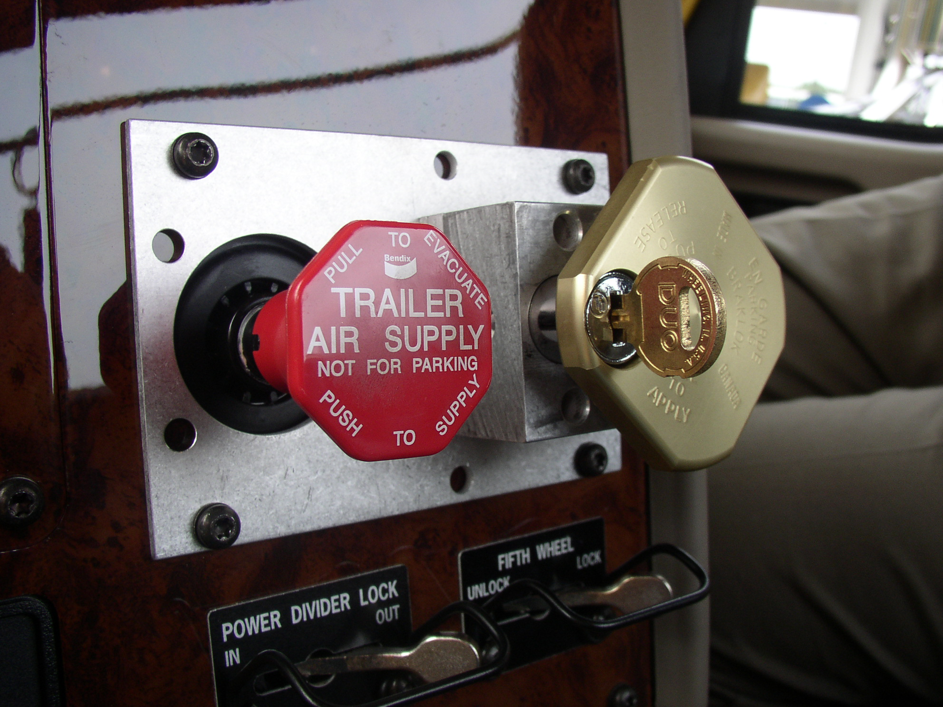 CGM Universal Knob for the TS4A Air Brake Lock 55e722c18424d