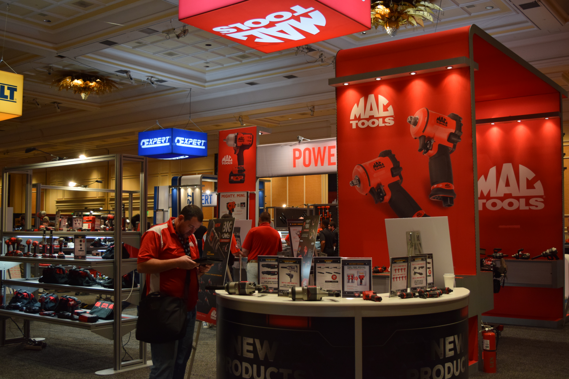 More scenes from the show floor at the Mac Tools 2016 Tool Fair.