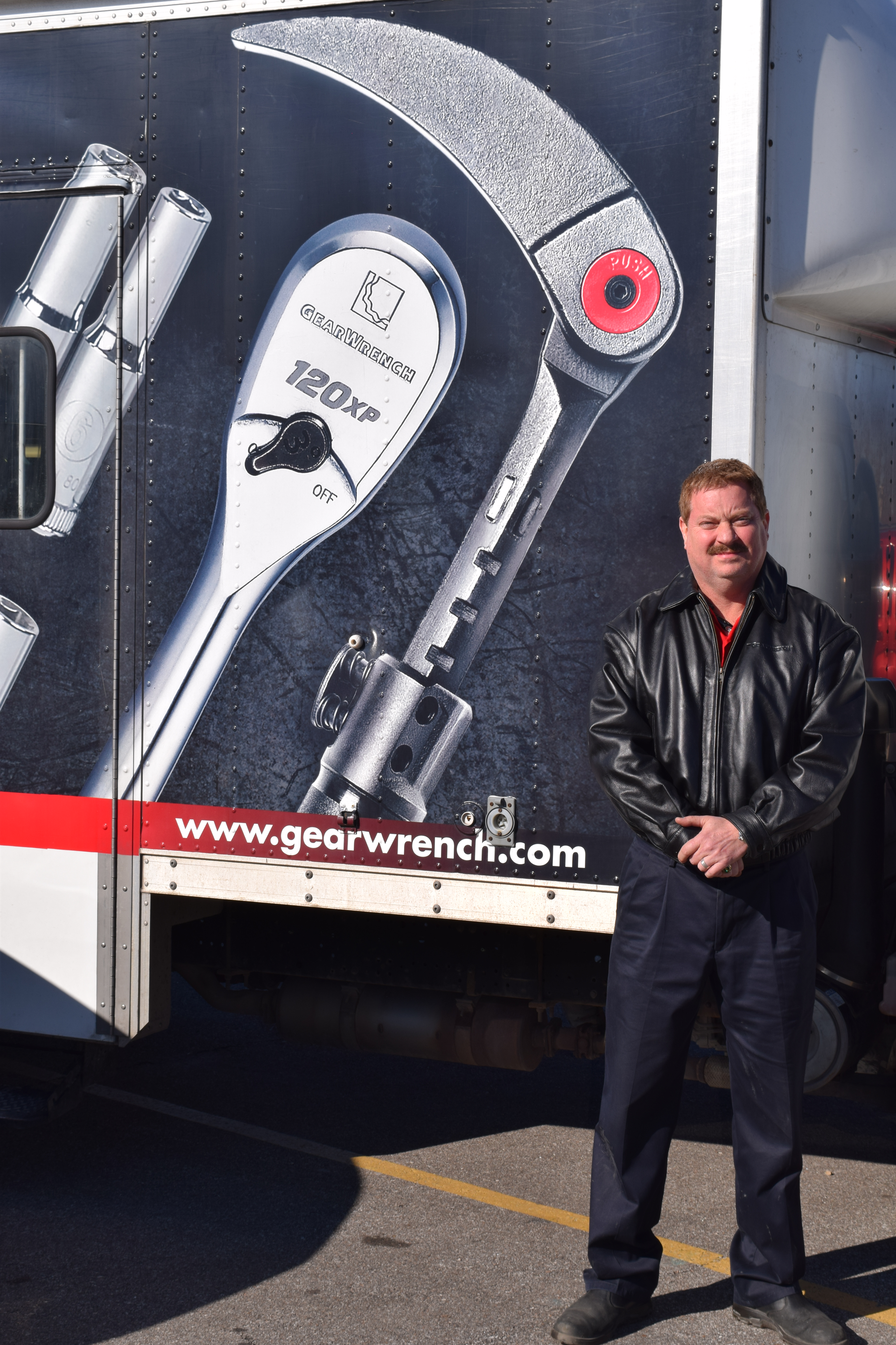 Independent distributor Nathen Arnold, of Kansas City, Mo.