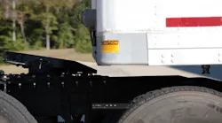 Proper tractor/trailer alignment is critical to obtain a secure coupling and to avoid equipment damage.