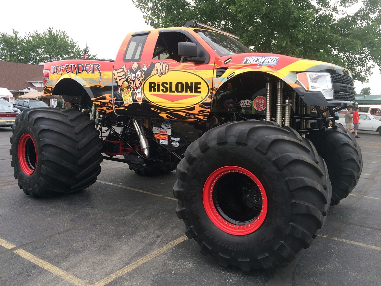 thumbnail Rislone Defender Monster Truck 1MB 57f564d38666b