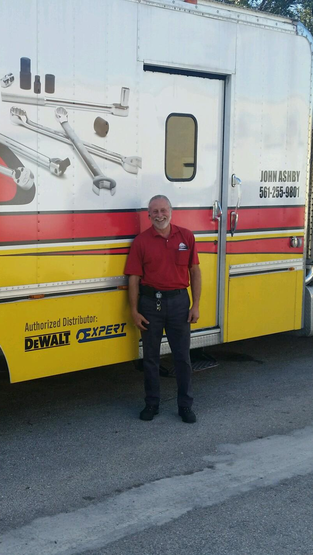 A number of factors are critical to making a multi-route business work, says Fla.-based Mac Tools distributor John Ashby.
