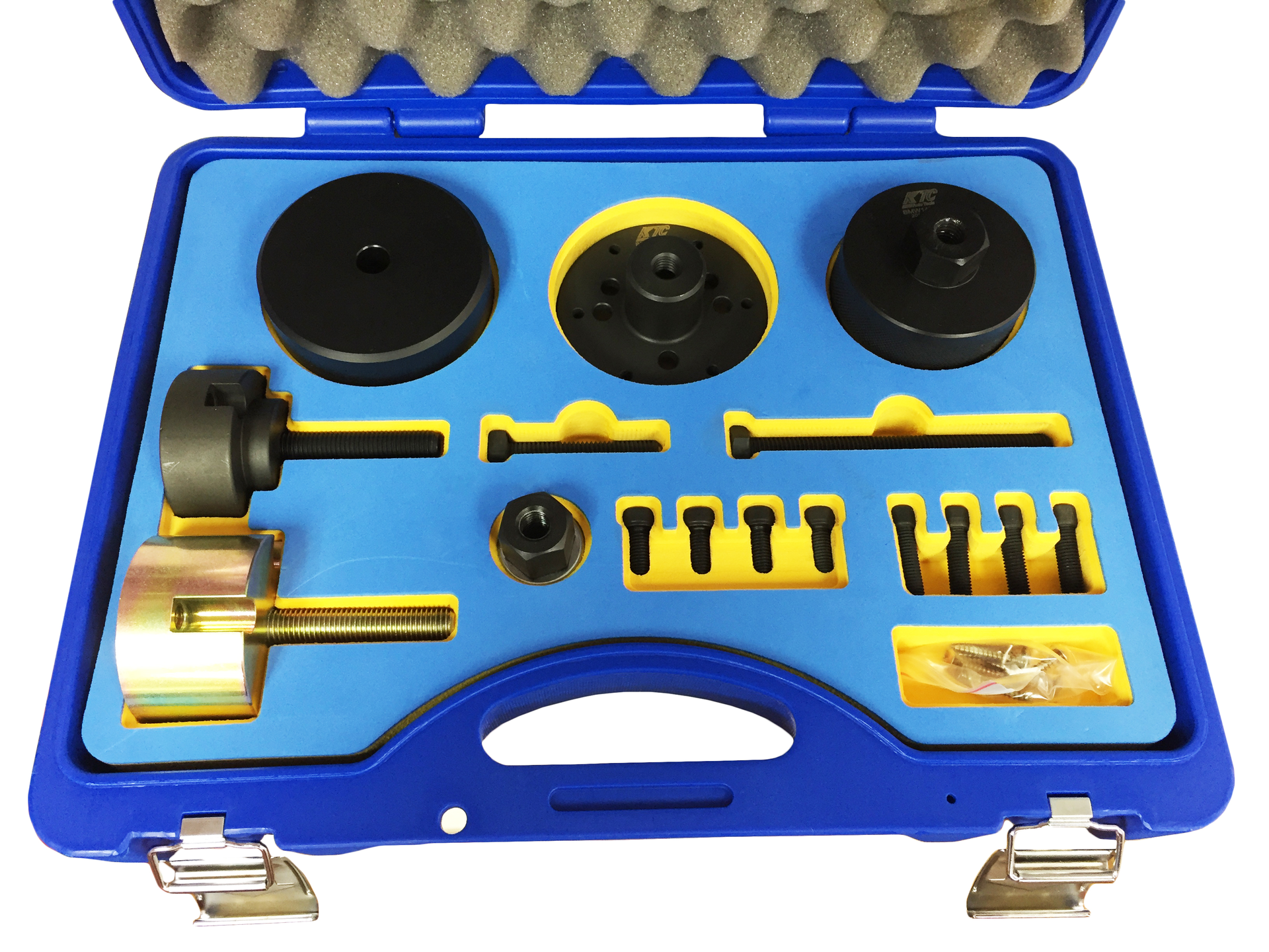 Bmw1512 583cad84e1eb4