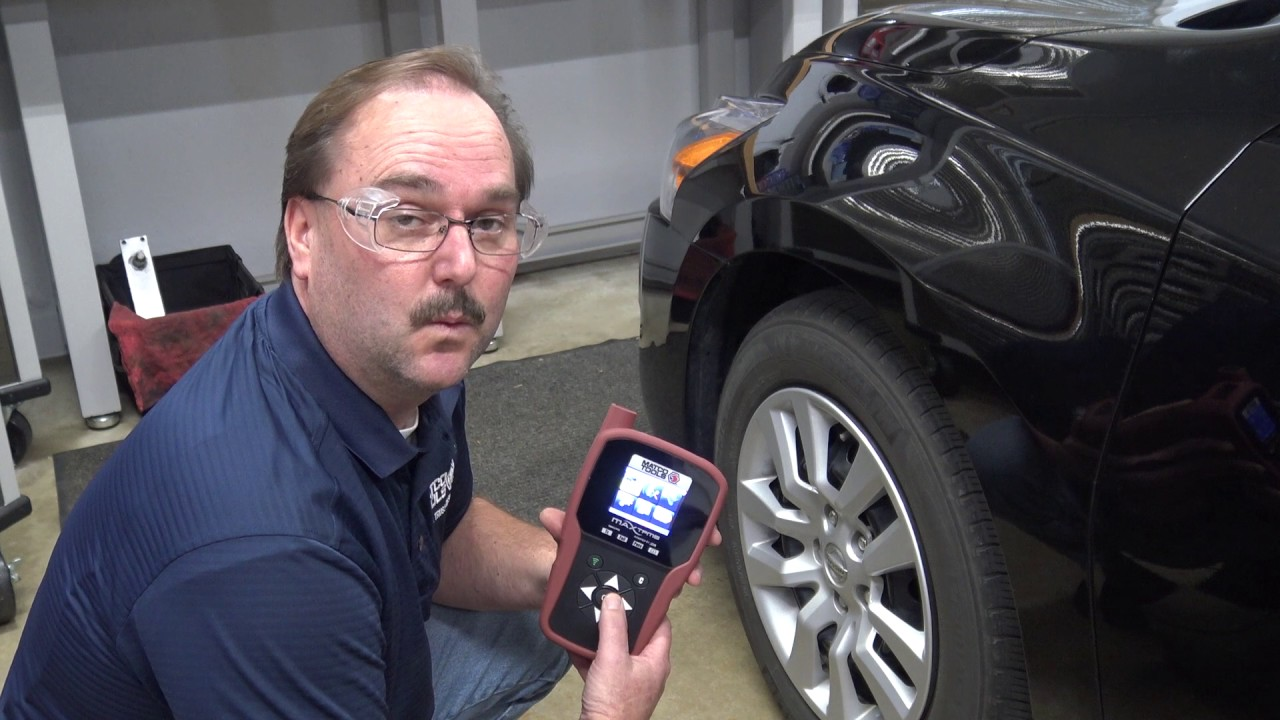 VIDEO Matco Tools MAXTPMS TPMS Tool Vehicle Service Pros