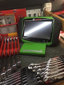 'My resources are my customer,' says Brian Davis, Mac Tools distributor. 'They teach me as much as I teach them about how to sell the second unit, or the third unit. I’m not going in trying to be the educator, as much as I am going to learn from it.' 'My resources are my customer,' says Brian Davis, Mac Tools distributor. 'They teach me as much as I teach them about how to sell the second unit, or the third unit. I’m not going in trying to be the educator, as much as I am going to learn from it.'