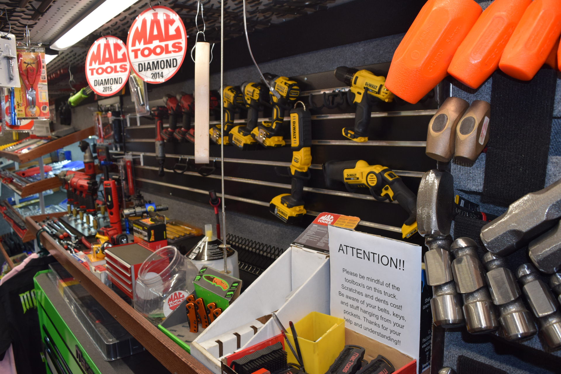 mac tools engine toy