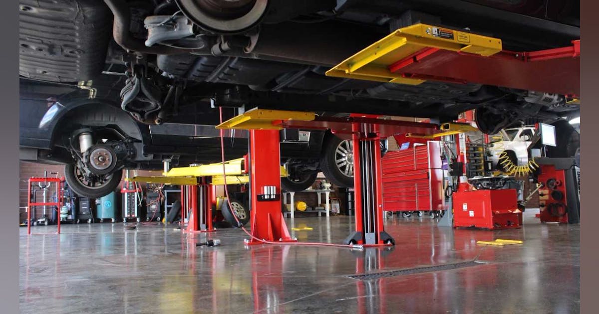How To Maximize Service Bay Safety And Productivity Vehicle Service Pros How To Maximize Service Bay Safety And Productivity Vehicle Service Pros