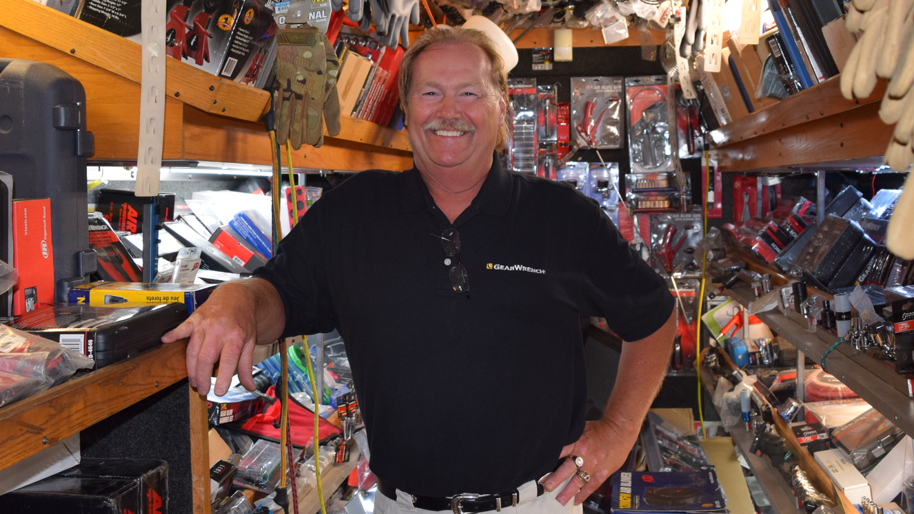 Prior to becoming an independent, Remai worked with two different franchises throughout his time in the mobile tool business.