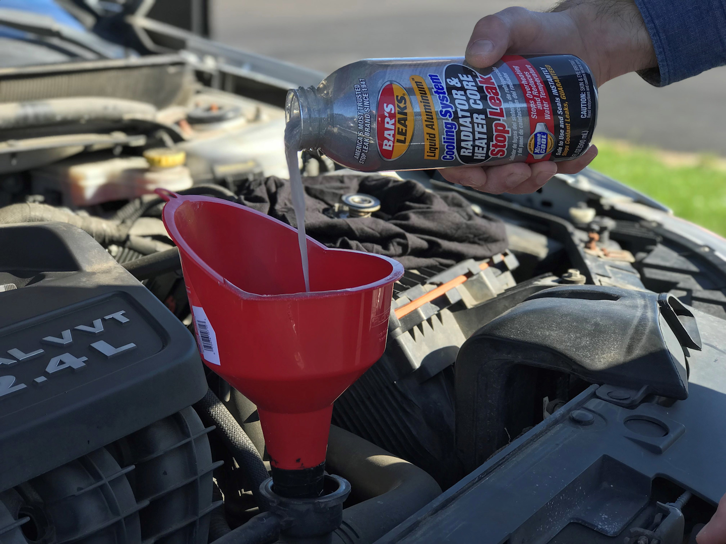 Tech Tip Four simple steps to fix cooling system leaks Vehicle Service Pros