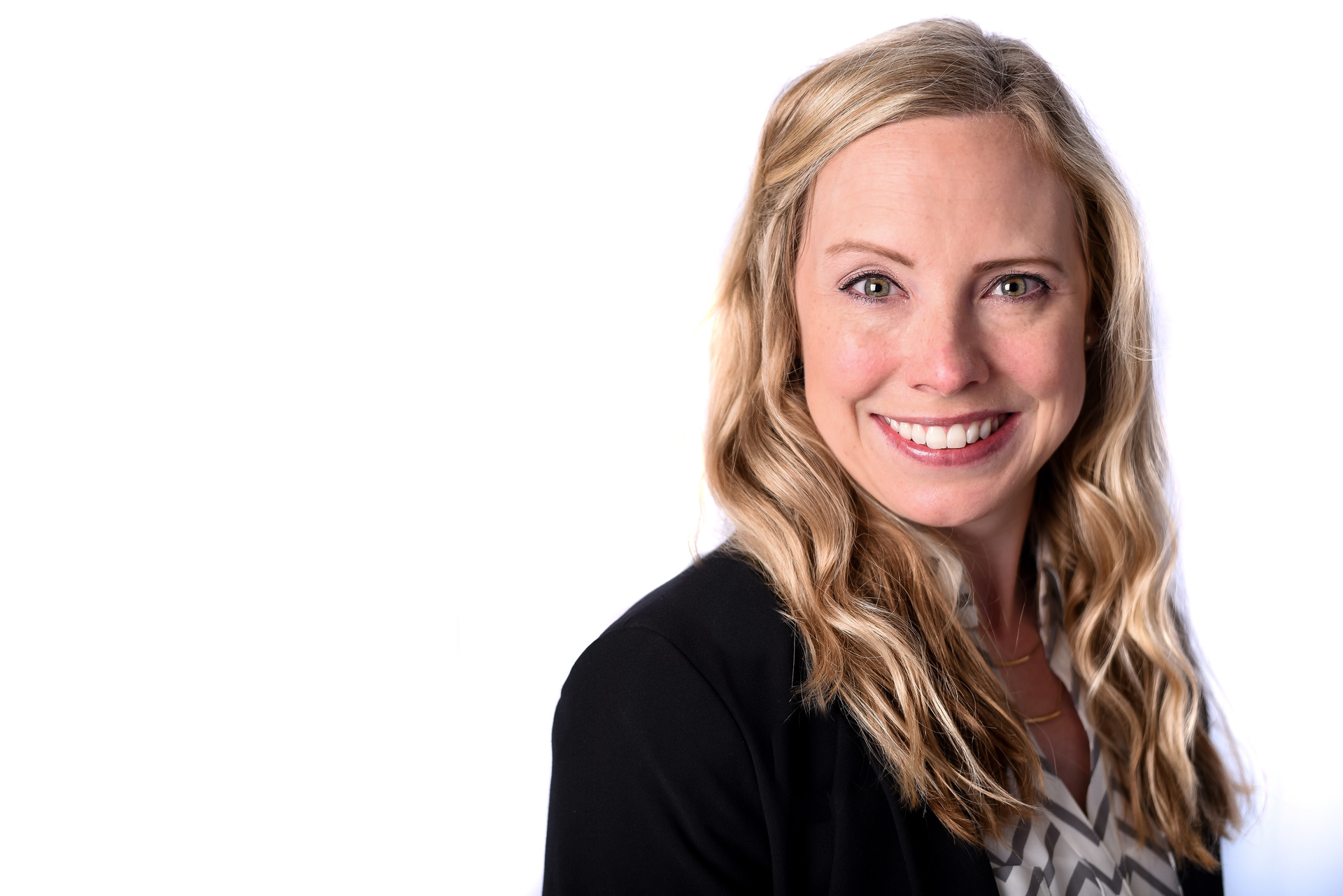 Erica Schueller Headshot 0917