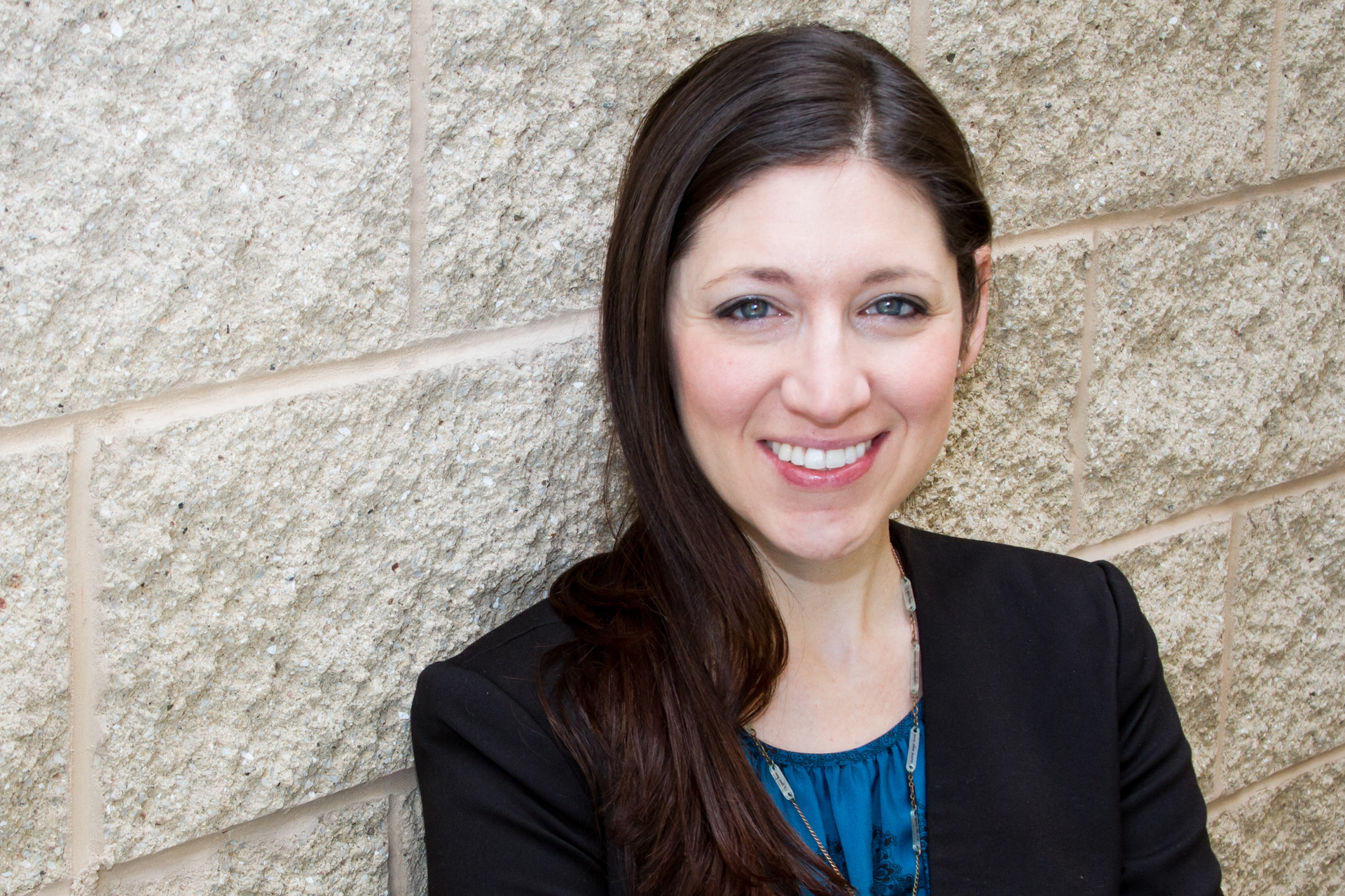 Sara Scullin Headshots 5a132487d38ad