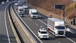 Daimler testing platooning technology in Japan earlier this year. Unrelated to this US DOT project. Daimler testing platooning technology in Japan earlier this year. Unrelated to this US DOT project.