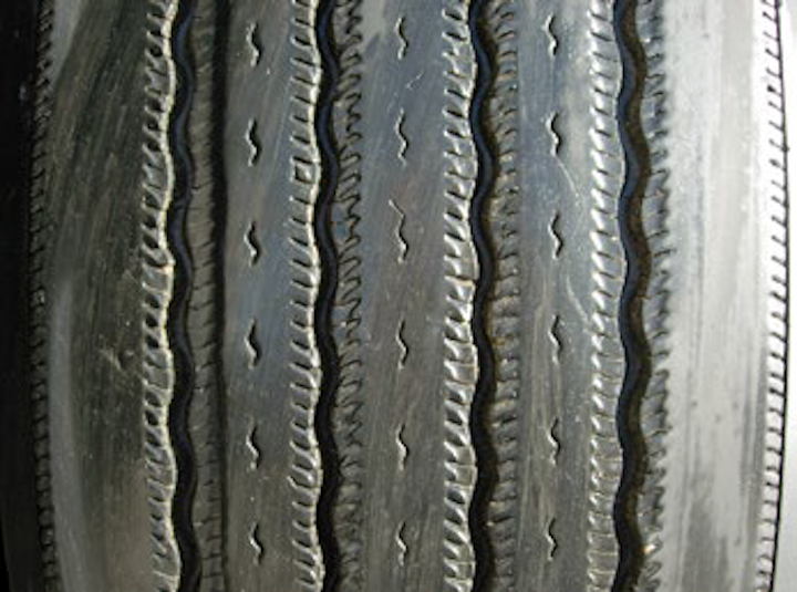Image examples of commercial truck tire wear by type Vehicle Service Pros