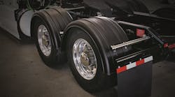 Wide Base Fender 2221 Wide Base Fender 2221