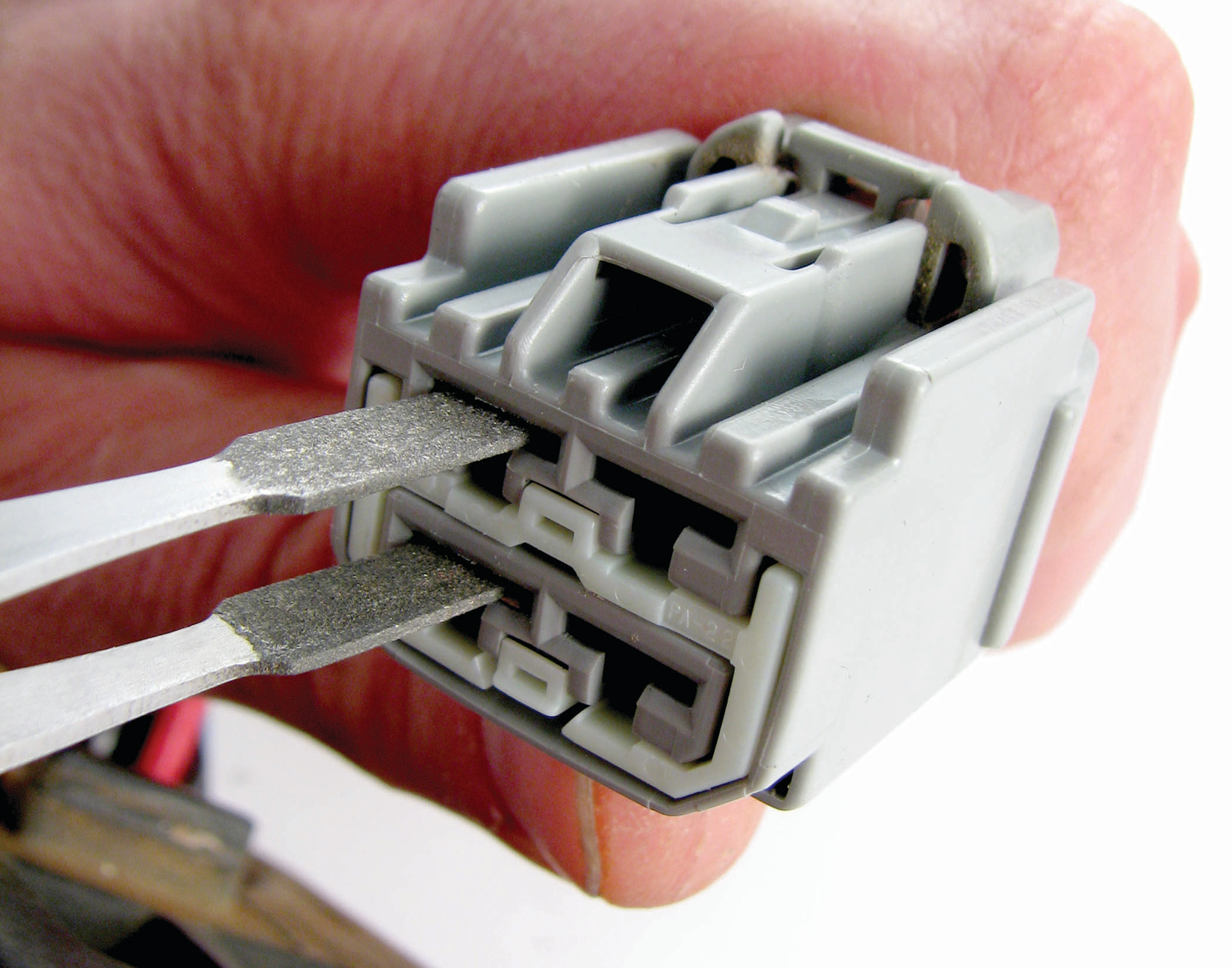 Diamond Tip Electrical Terminal Cleaner