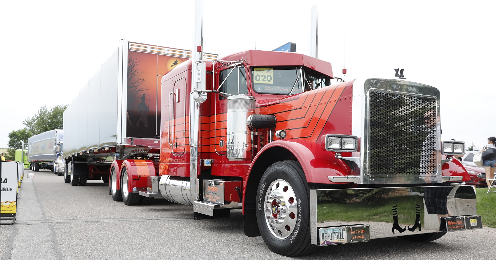 Theresa S. DeSantis captured Best of Show honors at the 37th Shell Rotella SuperRigs with her 1985 Peterbilt 359 EXHD with a 2016 East trailer.
