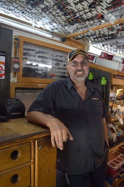 Loyal customers, successful promotions, and a pioneering spirit have helped Alabama-based independent tool dealer Steve Johnston succeed for the last two decades. Loyal customers, successful promotions, and a pioneering spirit have helped Alabama-based independent tool dealer Steve Johnston succeed for the last two decades.