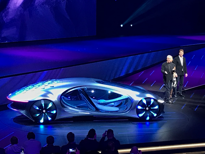James Cameron, director of Avatar, and Ola Kallenius, chairman of the board of management of Daimler AG and head of Mercedes-Benz, showcase Vision AVTR.