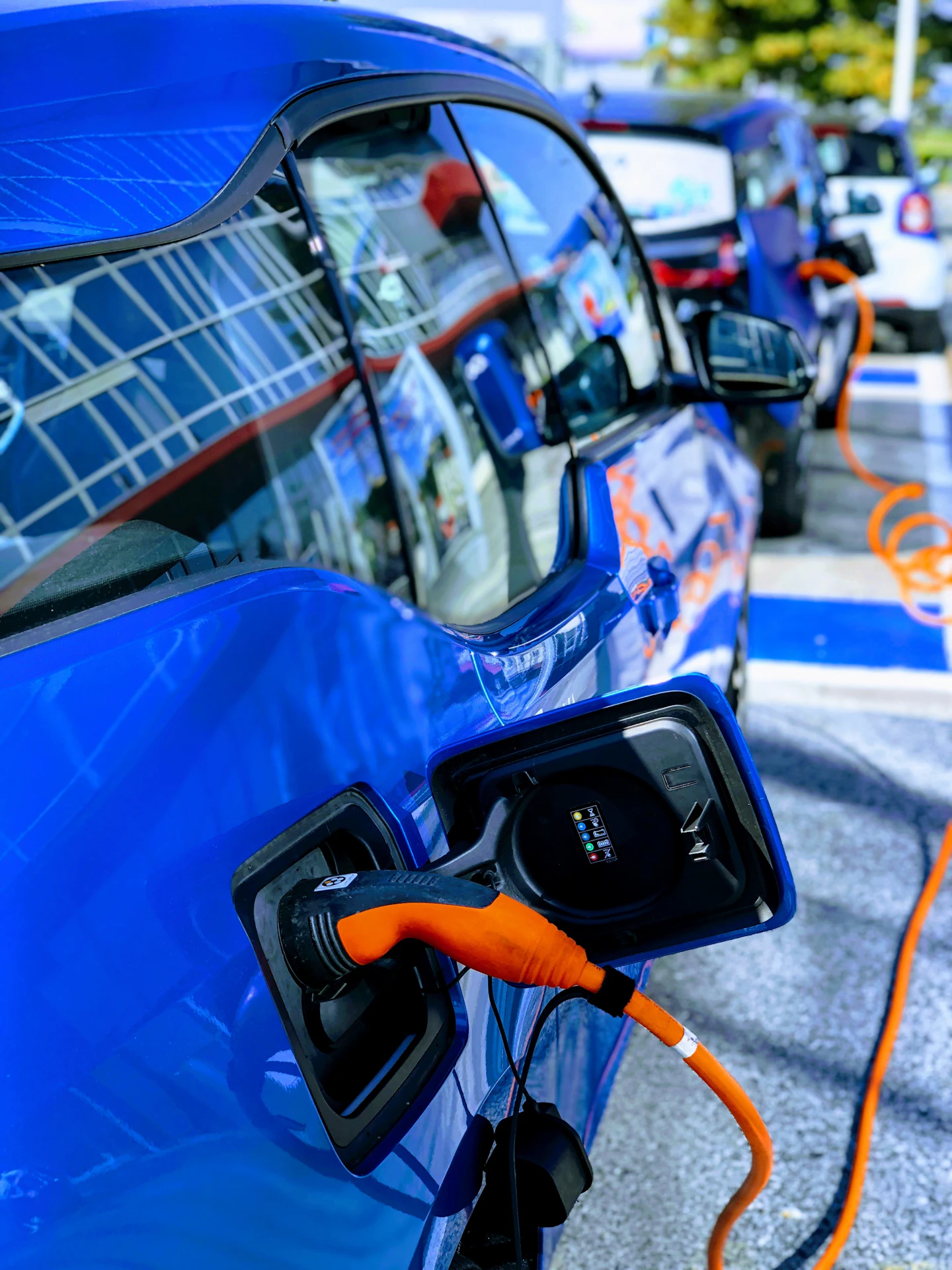 Yonkers Mayor signs executive order to implement electric vehicles