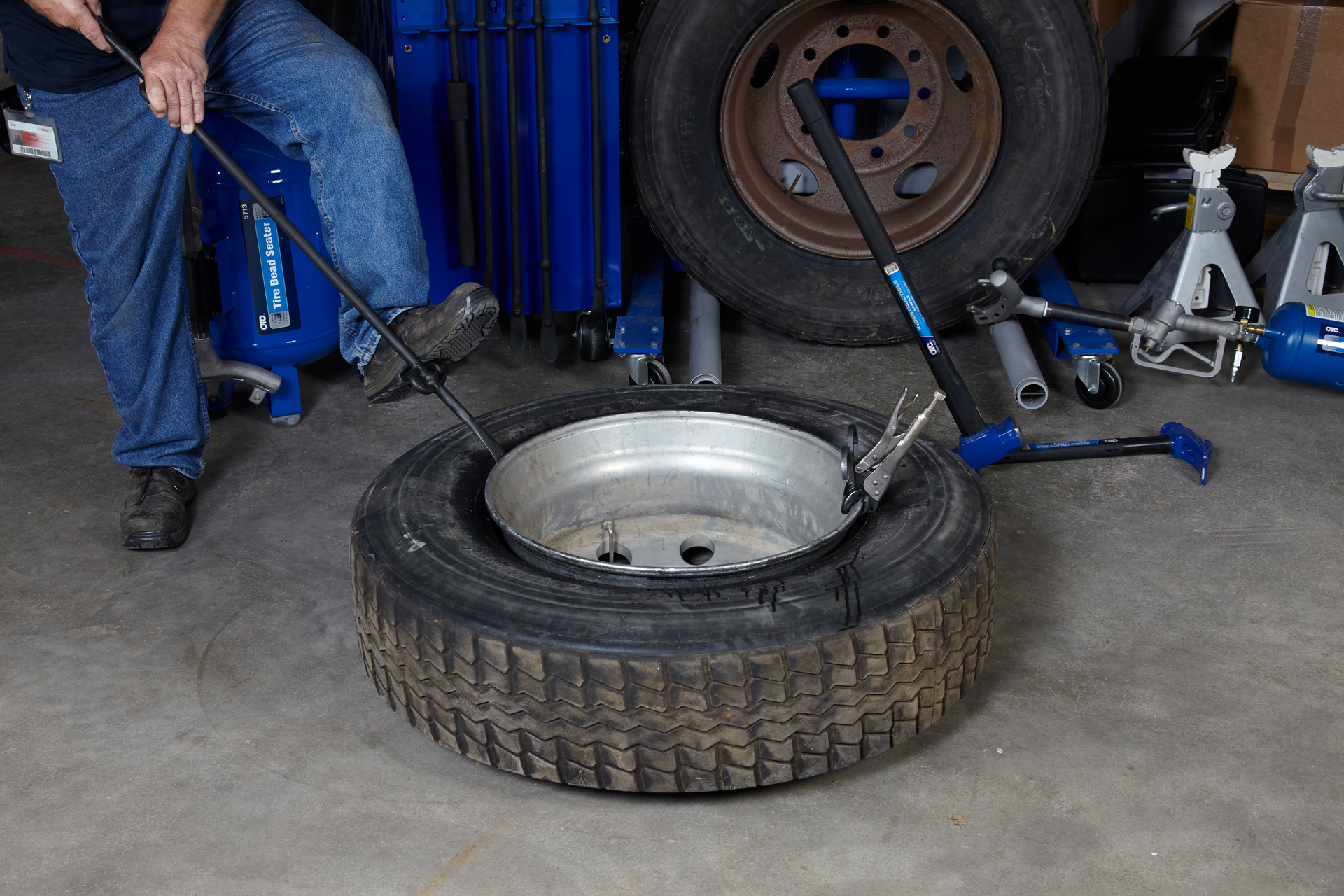 Keep wheel. Wheel end. Tire service bring a friend.