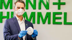 Mann+Hummel’ Chief Technology/Digital Officer Charles Vaillant sporting the new face mask design, produced in the company’s Fayetteville, North Carolina, facility.