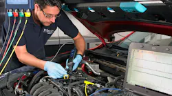 Oscilloscopes are complicated tools and can be frustrating for technicians to learn how to use. As their tool dealer, it’s essential to have the ability to explain how the oscilloscope works and provide sources technicians can use to learn more.