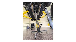 5 Transmission Jack In Use Hi Res