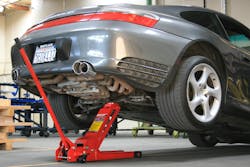 6 Floor Jack In Use 5fca8158dc9e5 6 Floor Jack In Use 5fca8158dc9e5