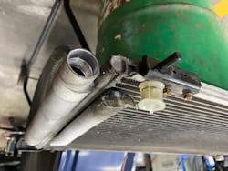 Fig 1 – Desiccant Bag And Filter Fig 1 – Desiccant Bag And Filter