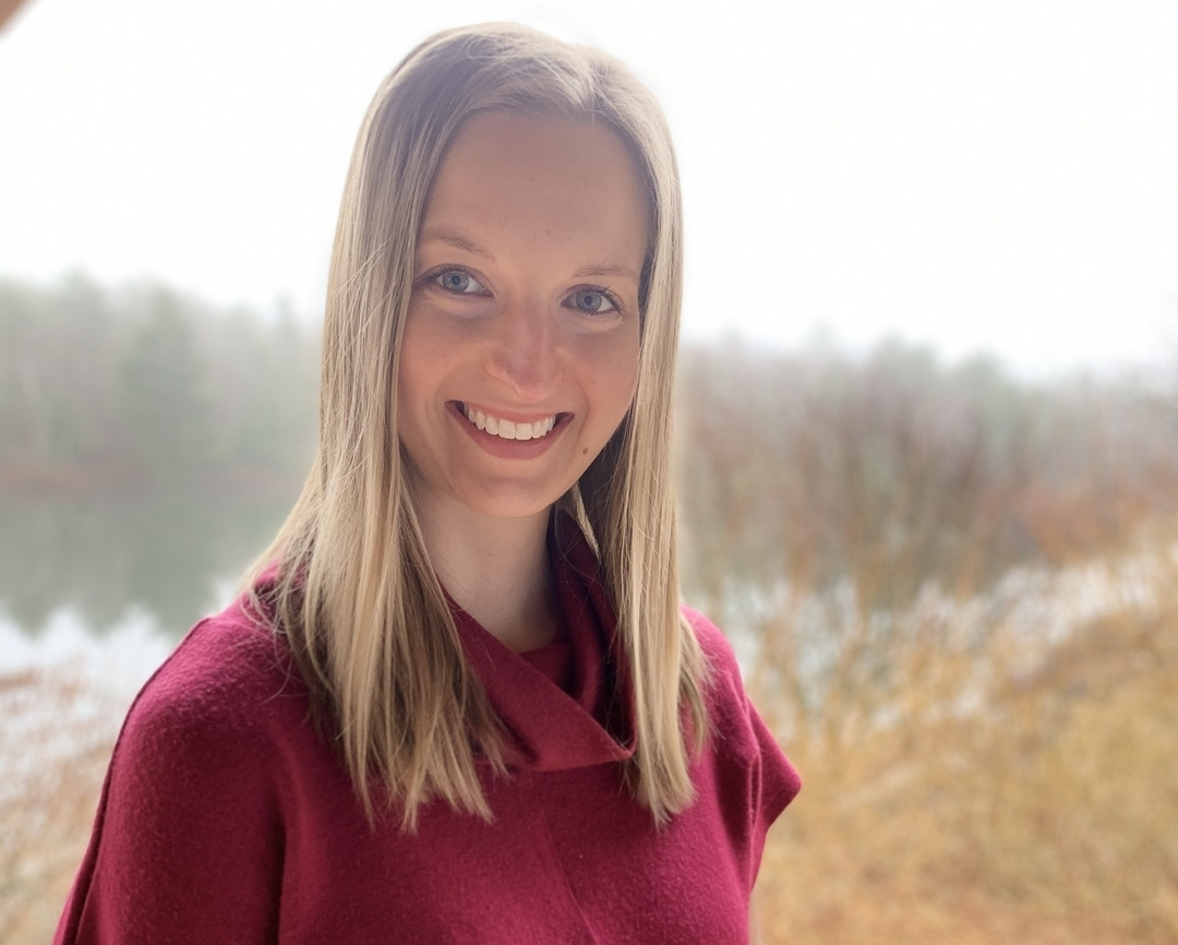 Amanda Silliker Headshot