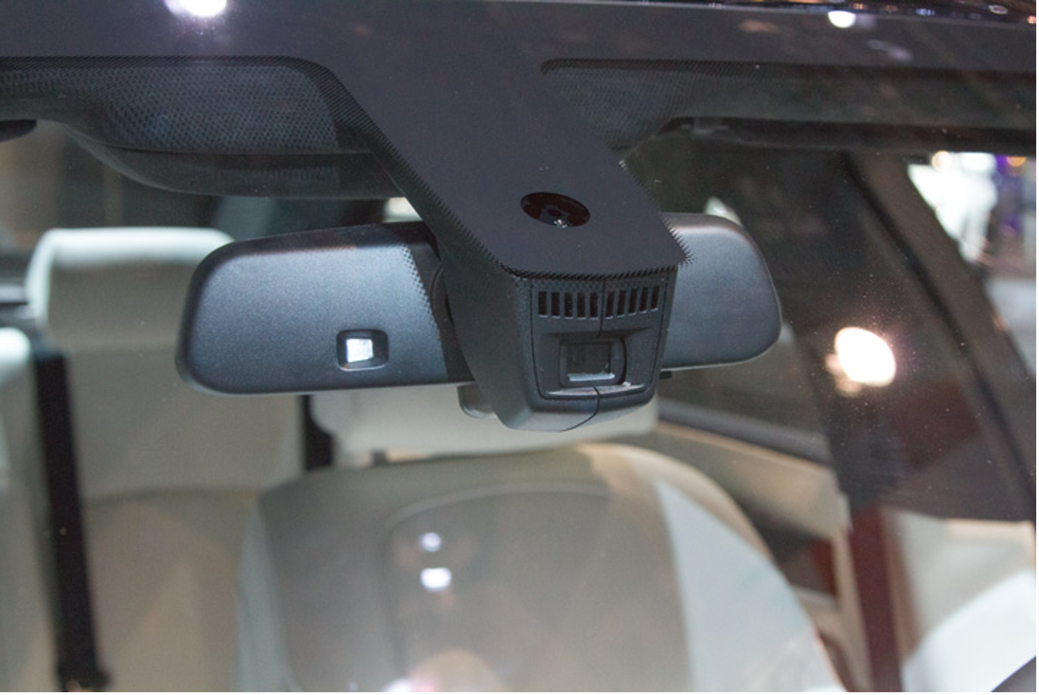 forward facing dash camera