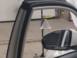 Figure 5 - Reflector for calibration Figure 5 - Reflector for calibration