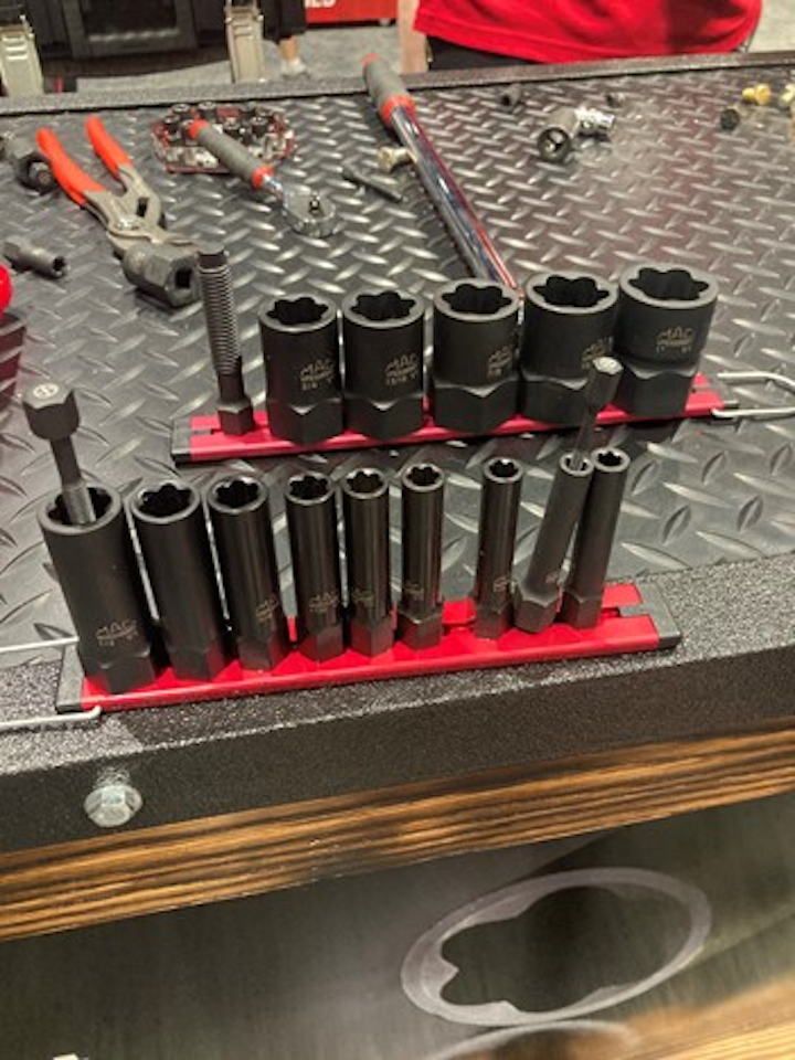 PHOTO GALLERY Mac Tools Fair 2021 Vehicle Service Pros